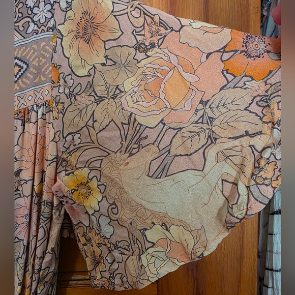 Spell Amethyst Flutter Sleeve Gown in Peach - Picture 7 of 8